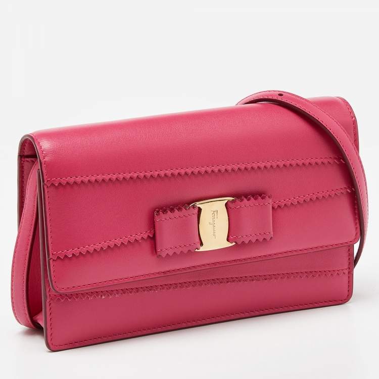 Pre Owned Salvatore Ferragamo Pink Leather Ginny Shoulder Bag