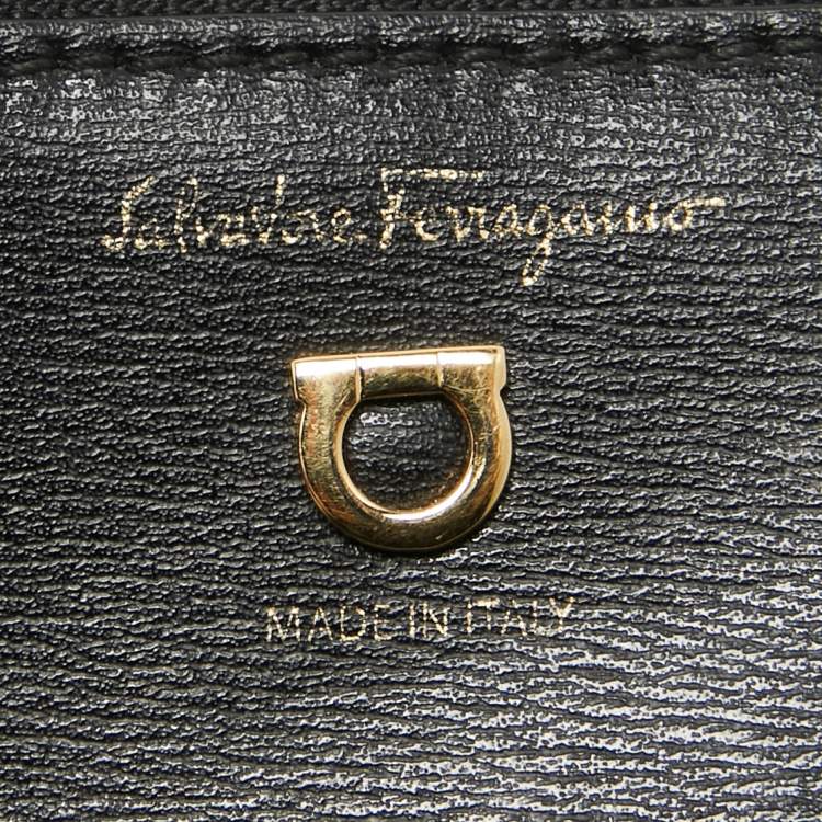 Pre Owned Salvatore Ferragamo Black  Leather Zip Wristlet Pouch