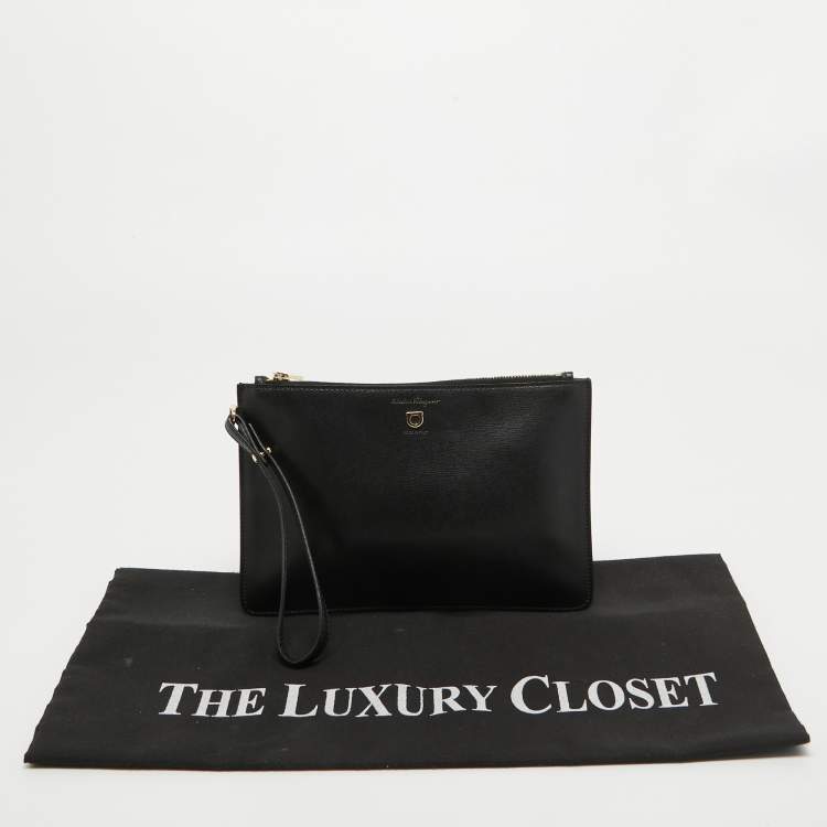 Pre Owned Salvatore Ferragamo Black  Leather Zip Wristlet Pouch