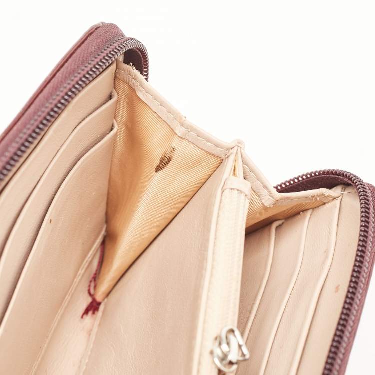 Pre Owned Salvatore Ferragamo Burgundy Patent Leather Vara Bow Zip Around Wallet