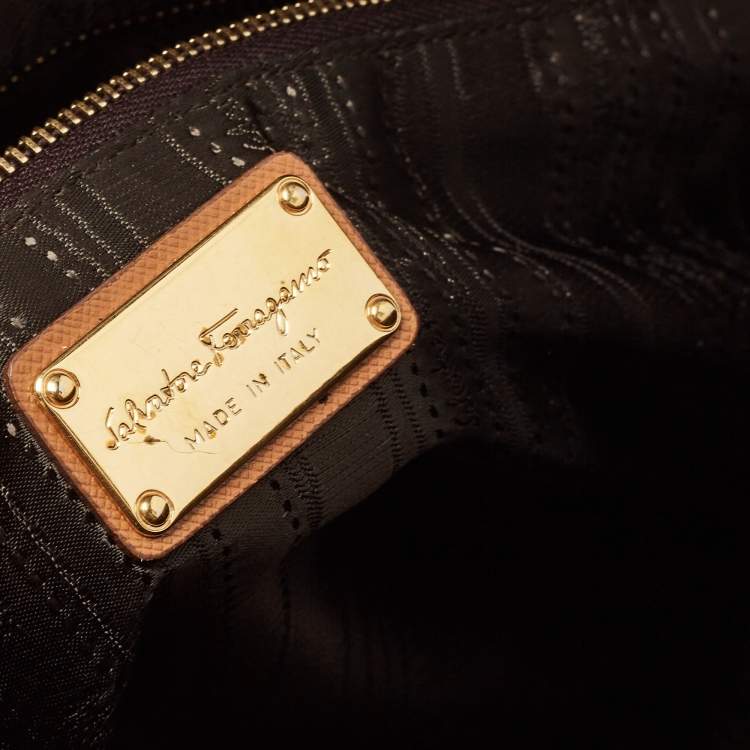 مملوكة مسبقًا Salvatore Ferragamo Brown Saffiano Leather Darina Satchel
