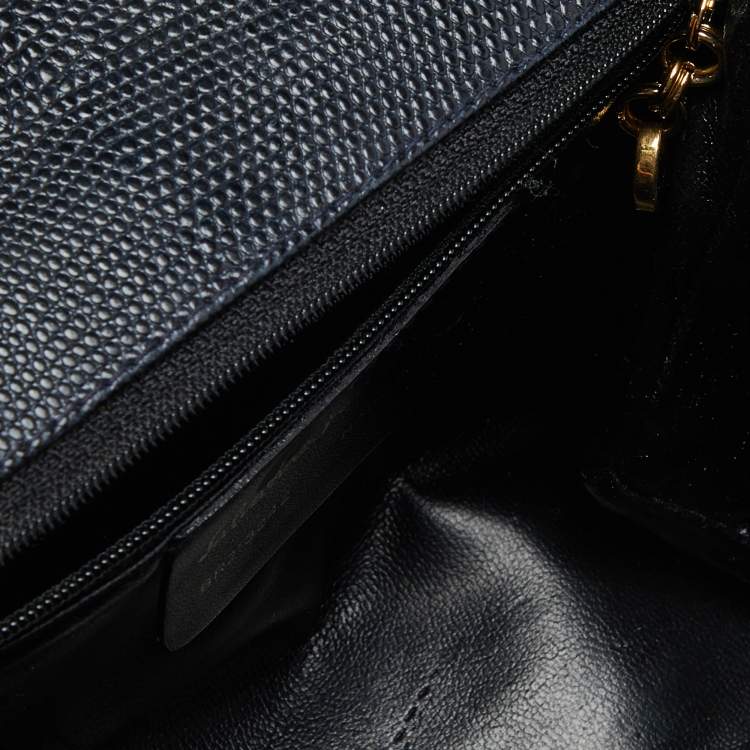 مملوكة مسبقًا Salvatore Ferragamo Navy Blue Lizard Embossed Leather Gancini Flap Crossbody Bag