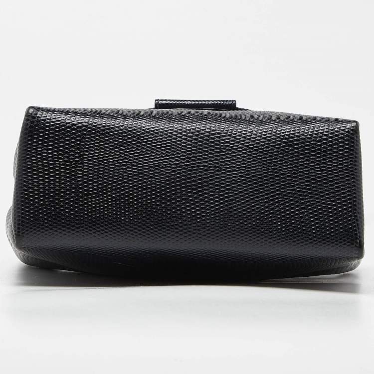 مملوكة مسبقًا Salvatore Ferragamo Navy Blue Lizard Embossed Leather Gancini Flap Crossbody Bag
