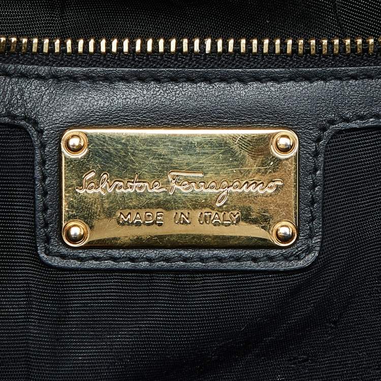 Pre Owned Salvatore Ferragamo Black Leather Vara Bow Chain Shoulder Bag