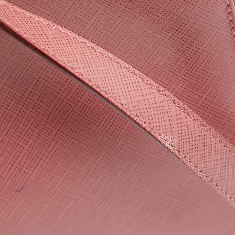 Pre Owned Salvatore Ferragamo Dark Pink Leather Shoulder Bag