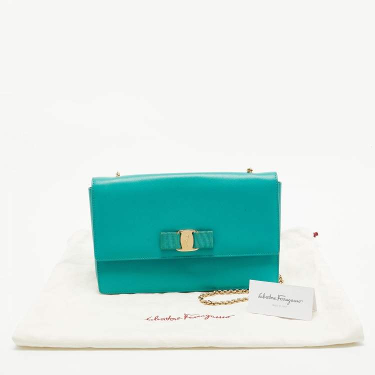 Pre Owned Salvatore Ferragamo Green Leather Miss Vara Bow Shoulder Bag