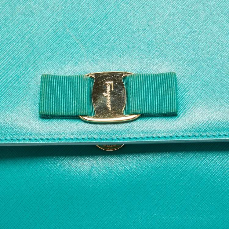 Pre Owned Salvatore Ferragamo Green Leather Miss Vara Bow Shoulder Bag