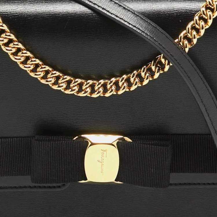 Pre Owned Salvatore Ferragamo Black Leather Vara Bow Shoulder Bag