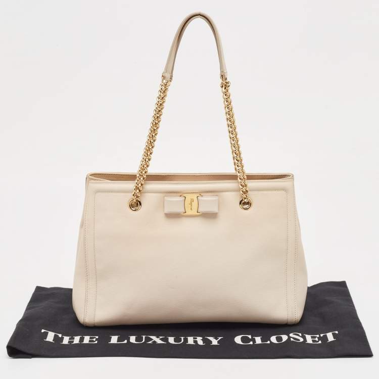 Pre Owned Salvatore Ferragamo Beige Leather Melike Tote