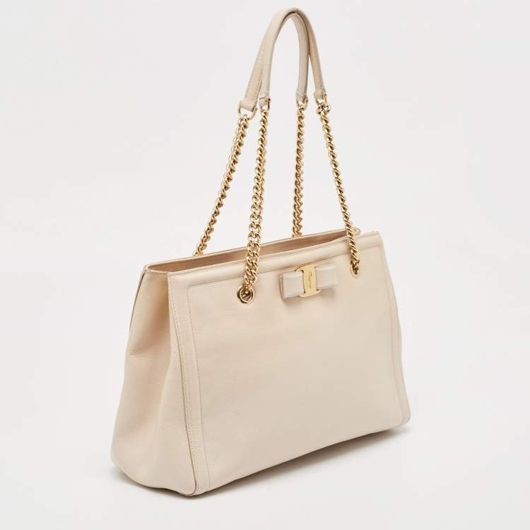Pre Owned Salvatore Ferragamo Beige Leather Melike Tote