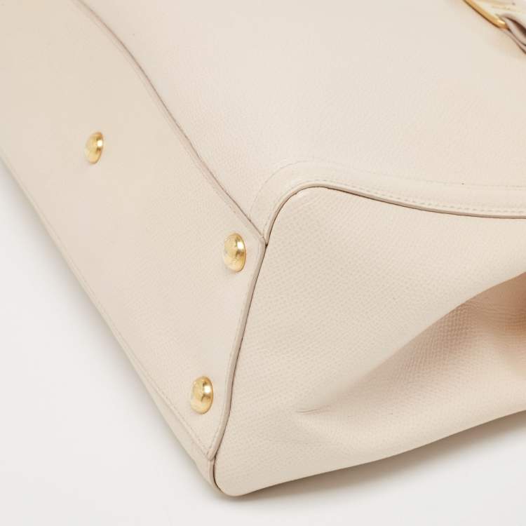Pre Owned Salvatore Ferragamo Beige Leather Melike Tote