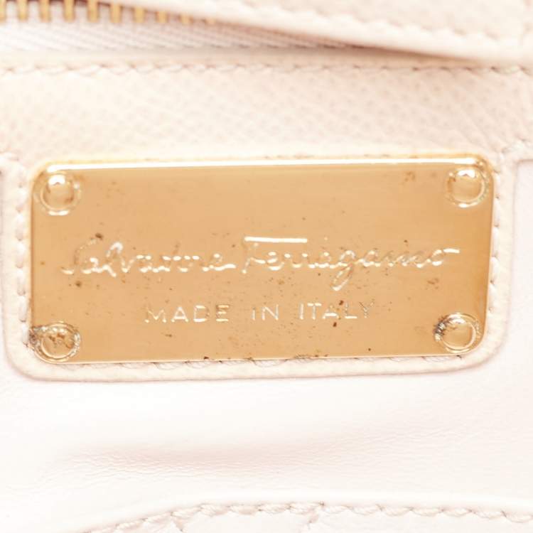 Pre Owned Salvatore Ferragamo Beige Leather Melike Tote
