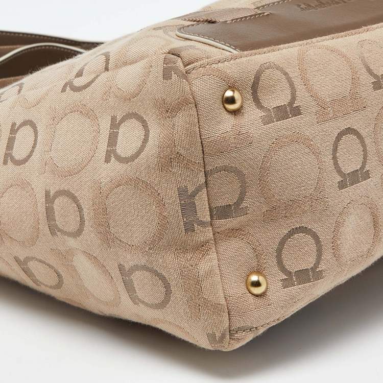مملوكة مسبقًا Salvatore Ferragamo Beige Signature Canvas and Leather Tote