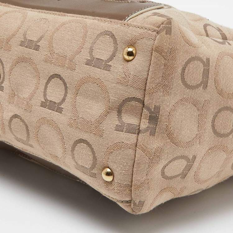 مملوكة مسبقًا Salvatore Ferragamo Beige Signature Canvas and Leather Tote