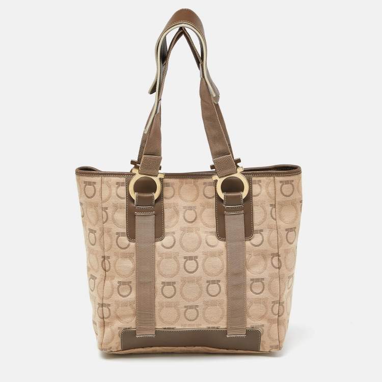 مملوكة مسبقًا Salvatore Ferragamo Beige Signature Canvas and Leather Tote