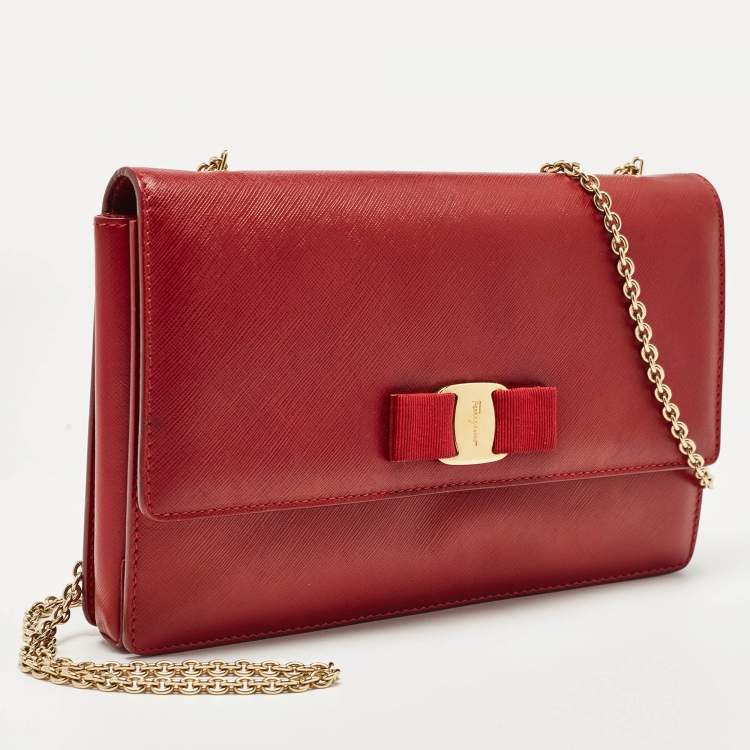 Pre Owned Salvatore Ferragamo Red Leather Miss Vara Shoulder Bag