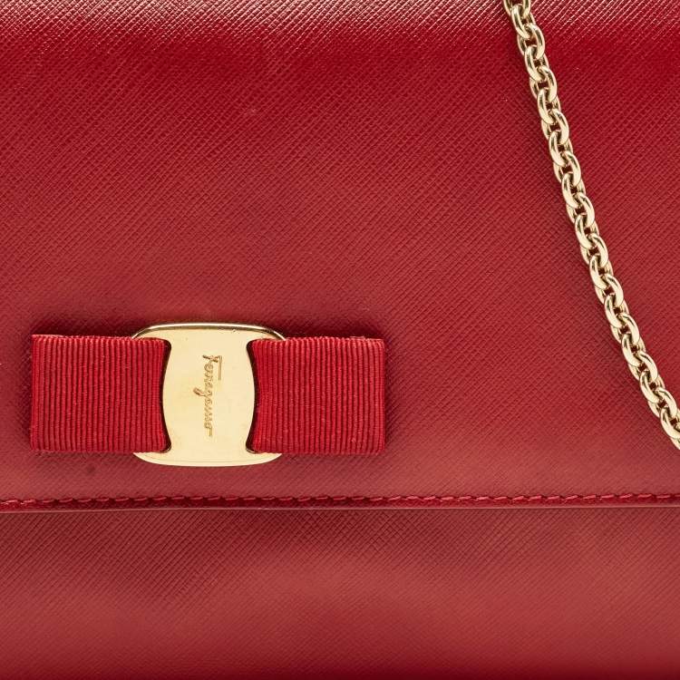 Pre Owned Salvatore Ferragamo Red Leather Miss Vara Shoulder Bag