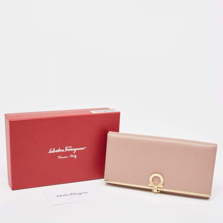 Pre Owned Salvatore Ferragamo Dusty Pink Leather Gancini Icona Continental Wallet