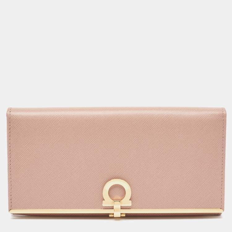 Pre Owned Salvatore Ferragamo Dusty Pink Leather Gancini Icona Continental Wallet