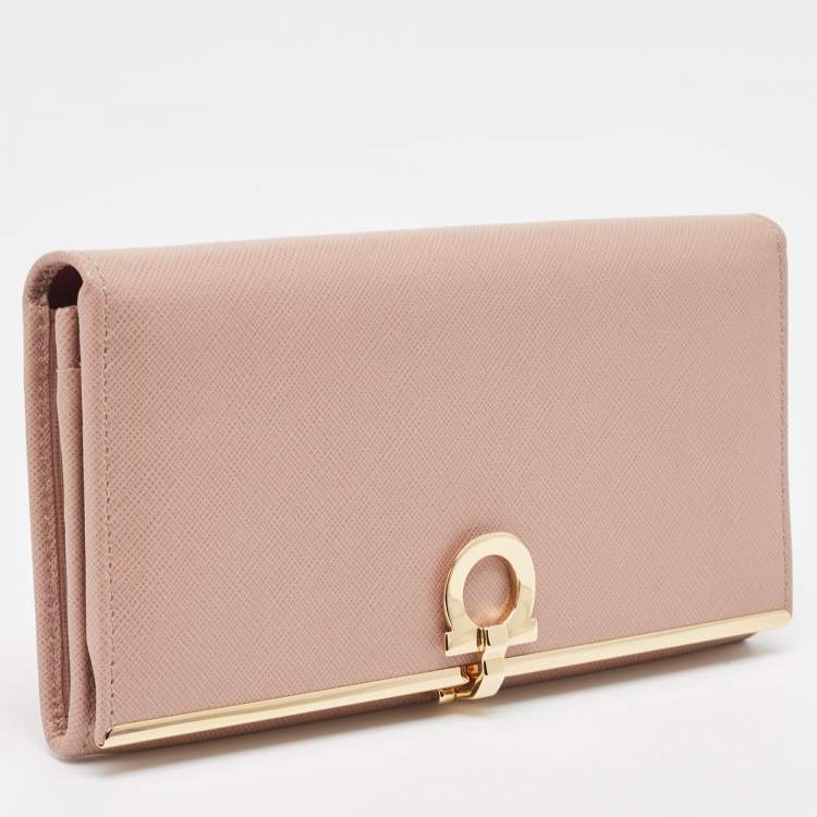 Pre Owned Salvatore Ferragamo Dusty Pink Leather Gancini Icona Continental Wallet