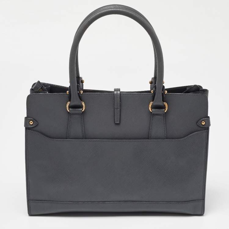 Pre Owned Salvatore Ferragamo Grey Leather Small Briana Tote