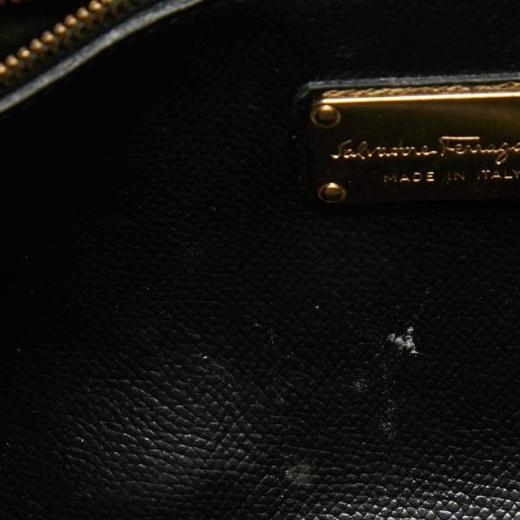 مملوكة مسبقًا Salvatore Ferragamo Black Leather Today Tote