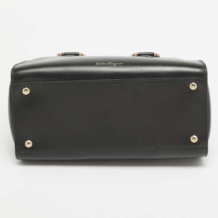 مملوكة مسبقًا Salvatore Ferragamo Black Leather Today Tote