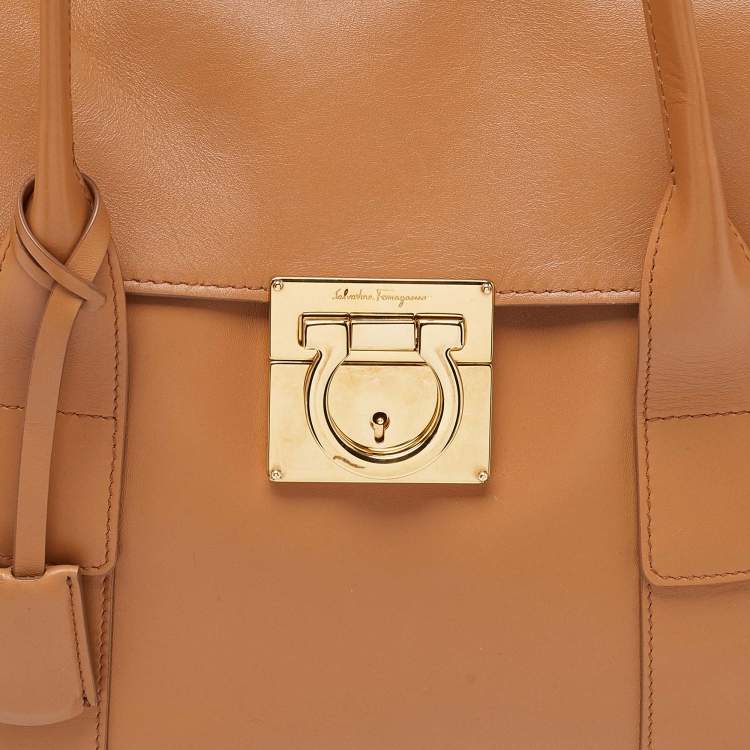 Pre Owned Salvatore Ferragamo Tan Leather Mara Tote