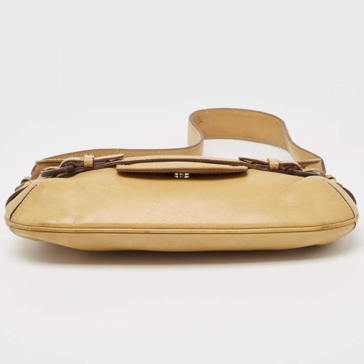 Pre Owned Salvatore Ferragamo Tan Leather Gancini Buckle Flap Hobo