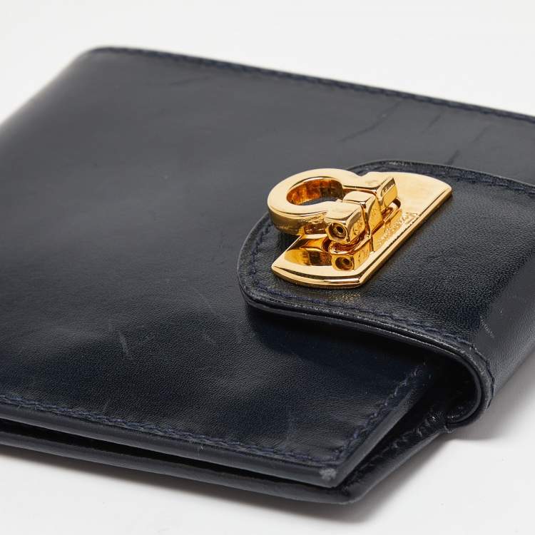 مملوكة مسبقًا Salvatore Ferragamo Dark Blue Leather Gancini Flap Compact Wallet