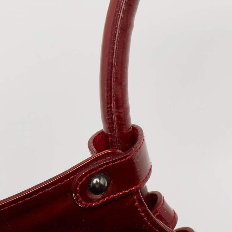 Pre Owned Salvatore Ferragamo Red Patent Leather Celtico Hobo
