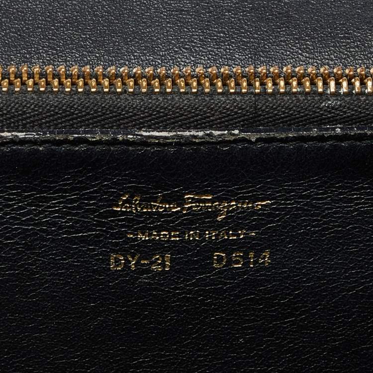 Pre Owned Salvatore Ferragamo Black Leather Gancio Lock Top Handle Bag