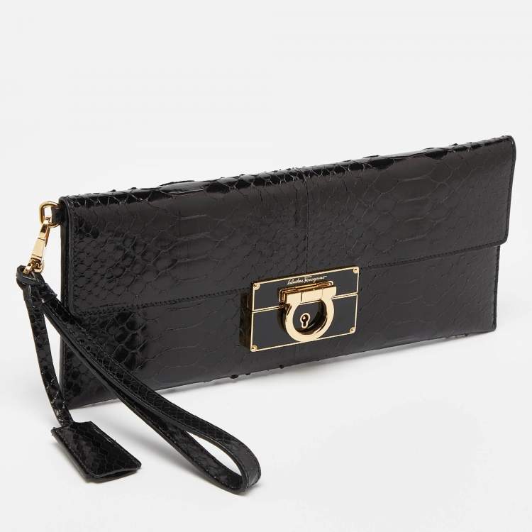 Pre Owned Salvatore Ferragamo Black Python Afef Gancio Wristlet Clutch