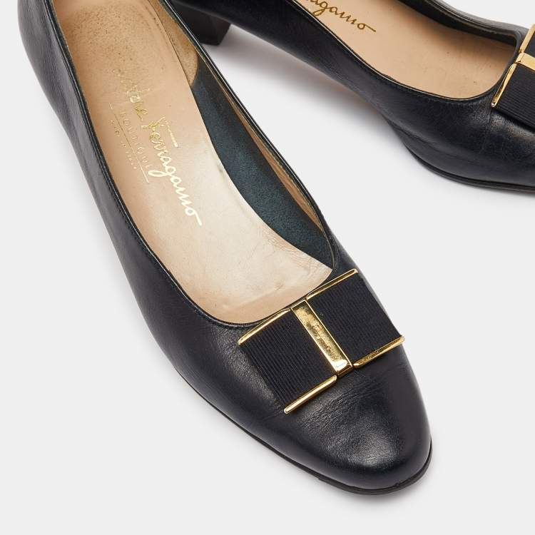 Pre Owned Salvatore Ferragamo Blue Leather Block Heel Pumps Size 38.5