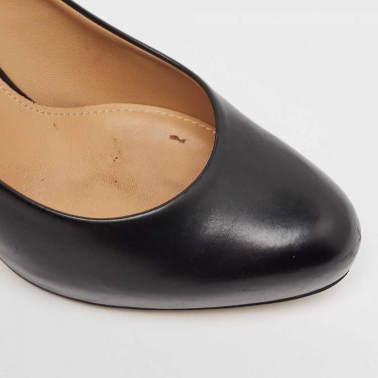 Pre Owned Salvatore Ferragamo Black Leather Round Toe Pumps Size 37.5 