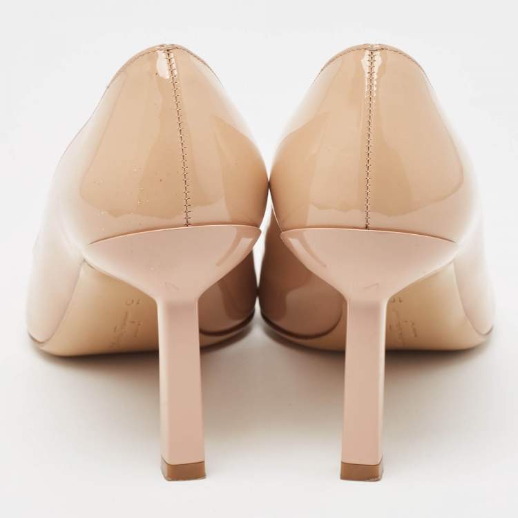 Pre Owned Salvatore Ferragamo Beige Patent Vara Bow  Pumps Size 40.5