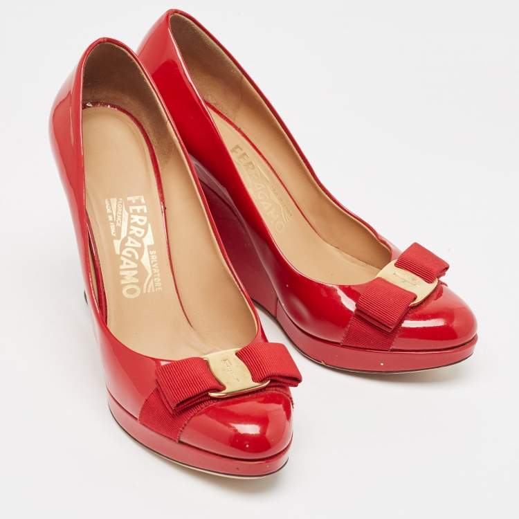 Pre Owned Salvatore Ferragamo Red Patent  Vara Bow  Pumps Size 37.5