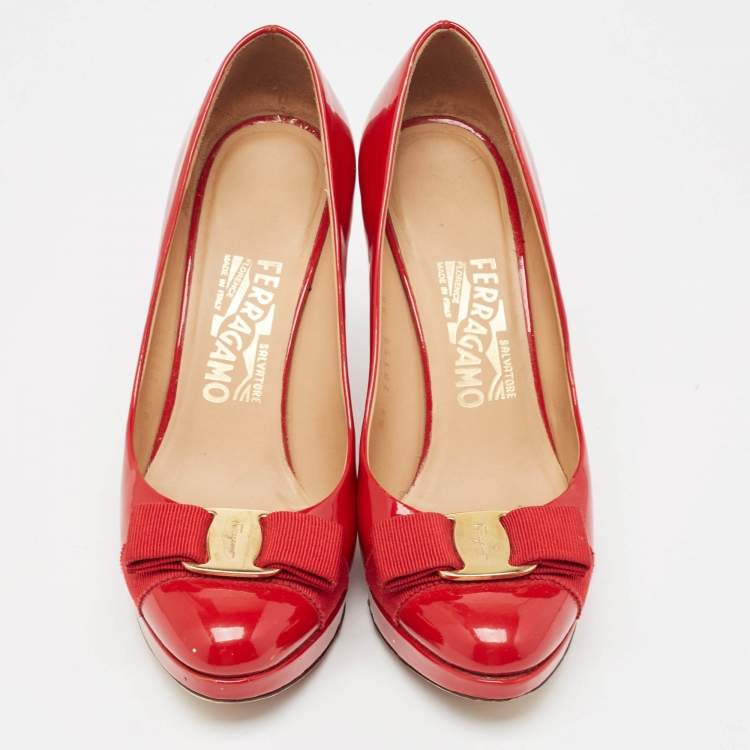 Pre Owned Salvatore Ferragamo Red Patent  Vara Bow  Pumps Size 37.5