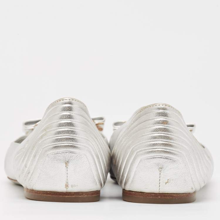 Pre Owned Salvatore Ferragamo Silver Leather Varina Bow Ballet Flats Size 39