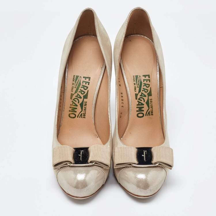 Pre Owned Salvatore Ferragamo Beige Iridescent Leather Vara Bow Pumps Size 36