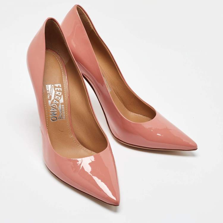Pre Owned Salvatore Ferragamo Peach Patent Leather Pointed Toe Pumps Size 40.5
