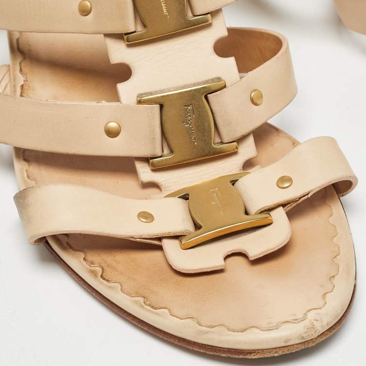 Pre Owned Salvatore Ferragamo Cream Leather Buckle Detail Strappy Sandals Size 41