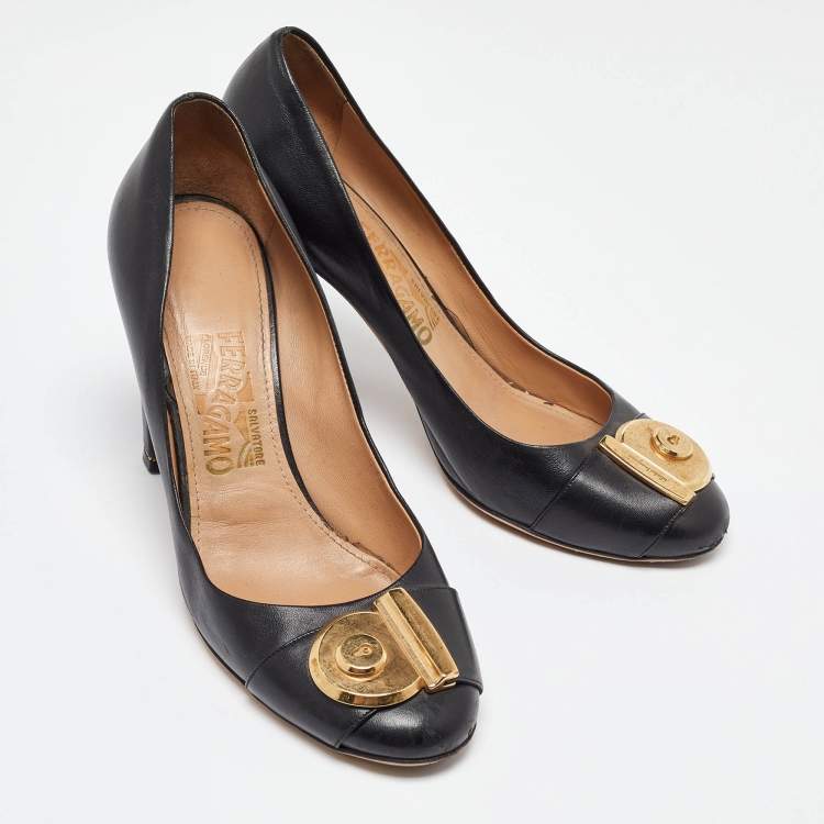 Pre Owned Salvatore Ferragamo Black Leather Buckle Block Heel Pumps Size 39