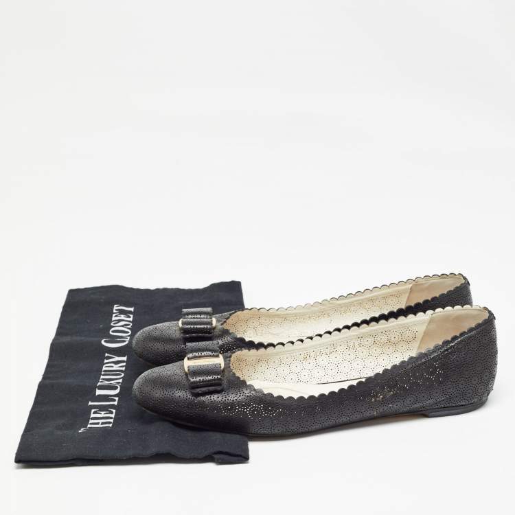 Pre Owned Salvatore Ferragamo Black Perforated Leather Vara Lace Bow Ballet Flats Size 40