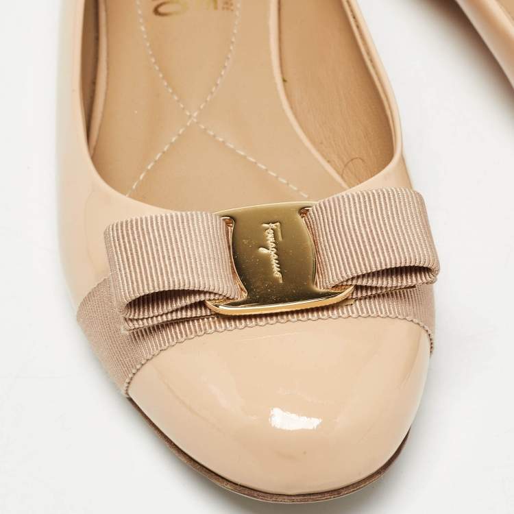 Pre Owned Salvatore Ferragamo Beige Patent Leather Varina  Ballet Flats Size 37.5