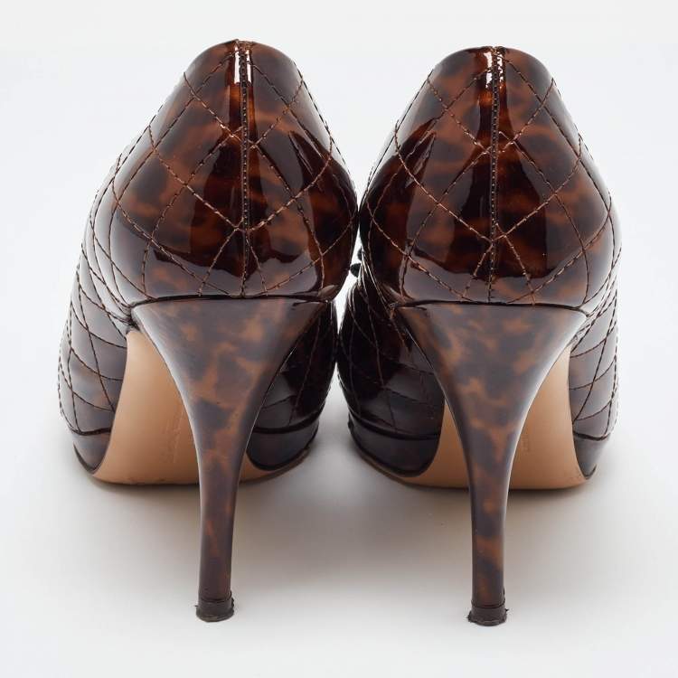 Pre Owned Salvatore Ferragamo Brown Quilted Patent Leather Vara Bow Platform Pumps Size 38.5
