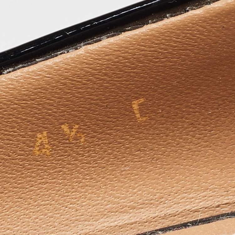 Pre Owned Salvatore Ferragamo Black Patent Leather Flo Vara Wedge Pumps Size 35