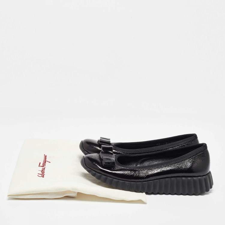 Pre Owned Salvatore Ferragamo Black Patent Leather Smoking Slippers 37.5