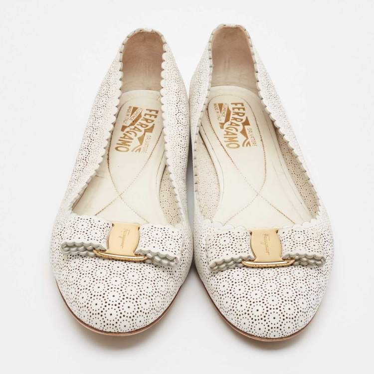 Pre Owned Salvatore Ferragamo White Perforated Leather Varina Ballet Flats Size 39.5
