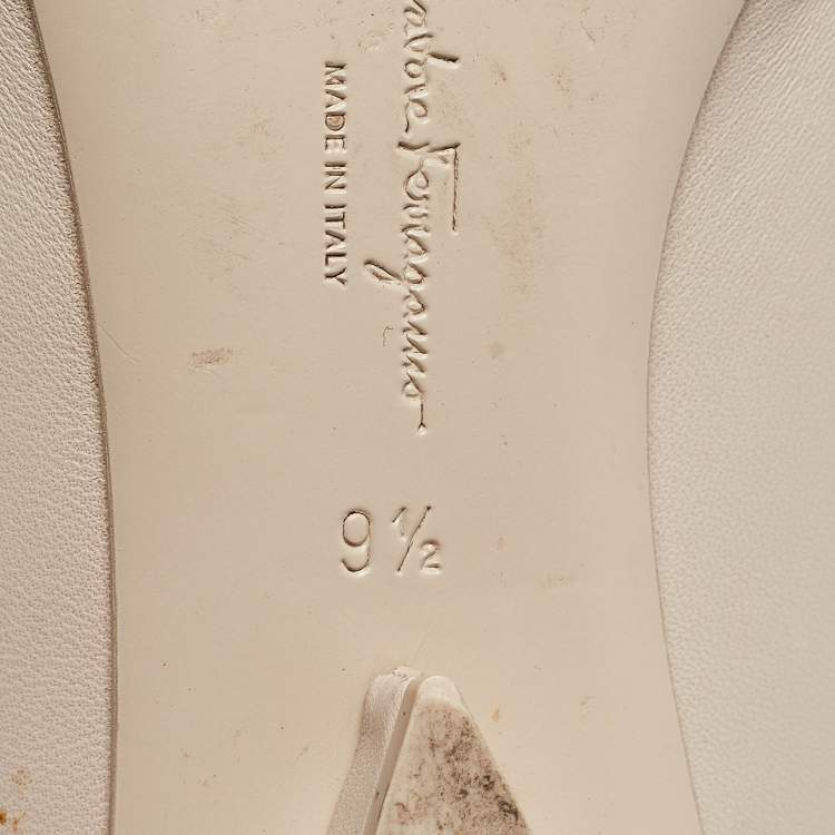 Pre Owned Salvatore Ferragamo Cream Leather Viva Bow Ballet Flats Size 40